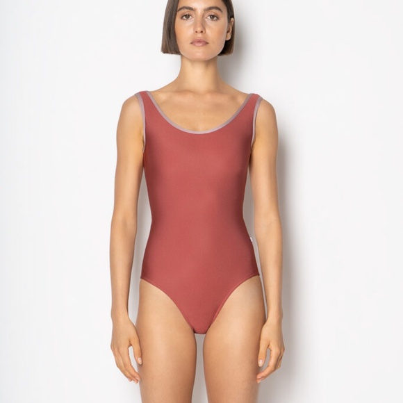 Yumiko Leotard - Veronique Red - Small - S - Picture 1 of 5